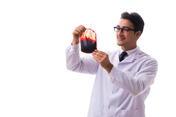 Доктор в концепції донорства крові ізольовані на білому — стокове фото