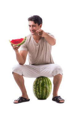 Karpuzlu genç adam beyazda izole edilmiş.
