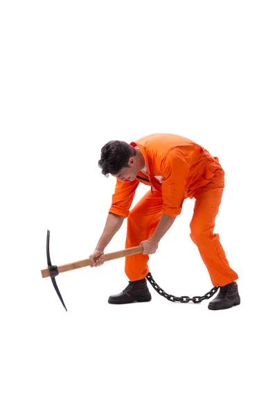 Prisioneiro com machado isolado em fundo branco — Fotografia de Stock