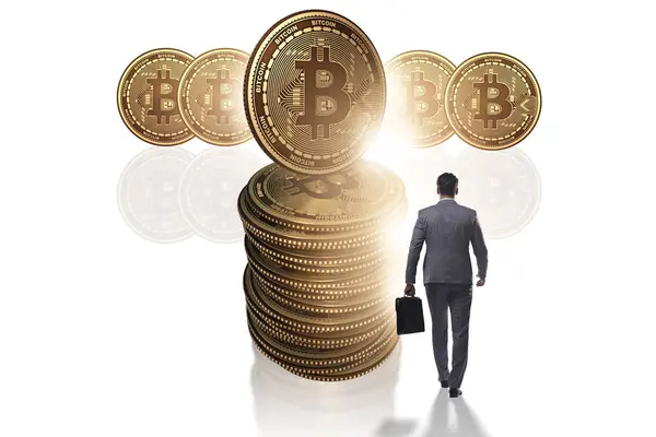 Empresario caminando hacia bitcoins en blockchai criptomoneda —  Fotos de Stock
