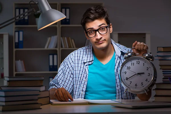 Student preparing for exams late night at home — Stock Photo, Image