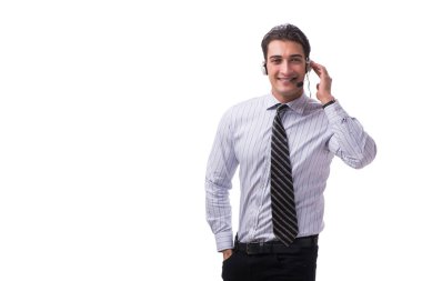 Beyaz arka plan üzerinde izole genç çağrı merkezi operatörü