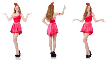 Mini pembe elbiseli, beyaz tenli güzel bir manken.