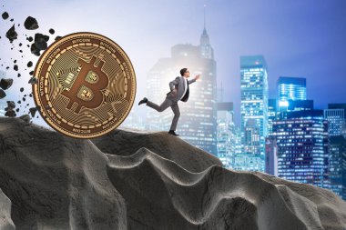 İşadamı cryptocurrency blockchain kavramında takip Bitcoin