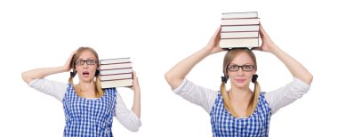 Bir yığın kitabı olan komik öğrenci.