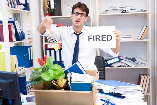 Pracownik zwolniony z pracy zwolniony — Zdjęcie stockowe