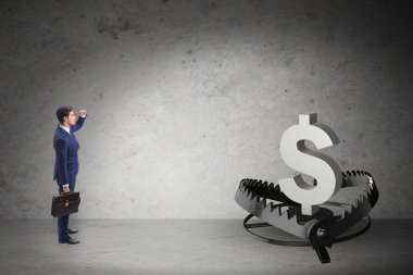 İşadamı dolar tarafından tuzağa düşürüldü.