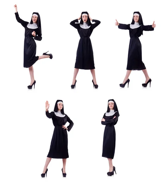 Jovem freira séria com sinal parar isolado no branco — Fotografia de Stock