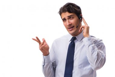 Kulaklıklı adam beyaz arkaplanda izole edilmiş.