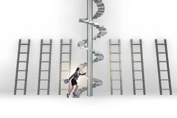 はしごや階段でキャリアの進行コンセプト — ストック写真