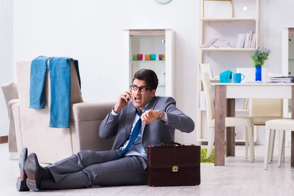 Businessman late for office due to oversleeping after overnight — Stock Photo, Image