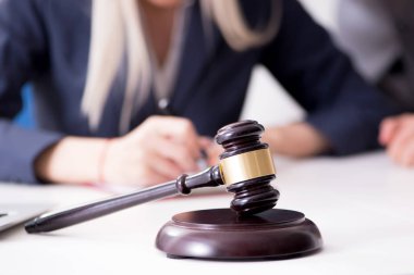 Yargıç ve onun hukuk kavramı