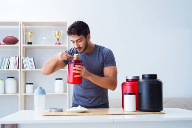 Sporcu daha iyi kaslar için yeni protein takviyeleri tadıyor