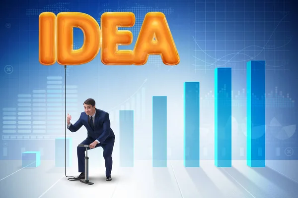 Empresario bombeando idea innovadora globo — Foto de Stock