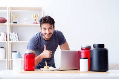 Sporcu daha iyi kaslar için yeni protein takviyeleri tadıyor