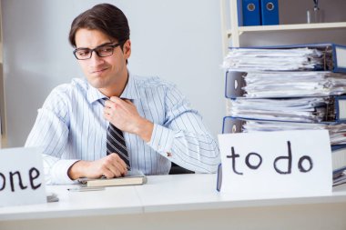 İşadamı yapılacaklar listesini teslim edemiyor