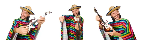 Mexicaanse in levendige poncho houden van gitaar geïsoleerd op wit — Stockfoto