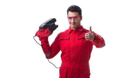 Genç işçi kemer sander zımpara WHI üzerinde izole güç aracı ile