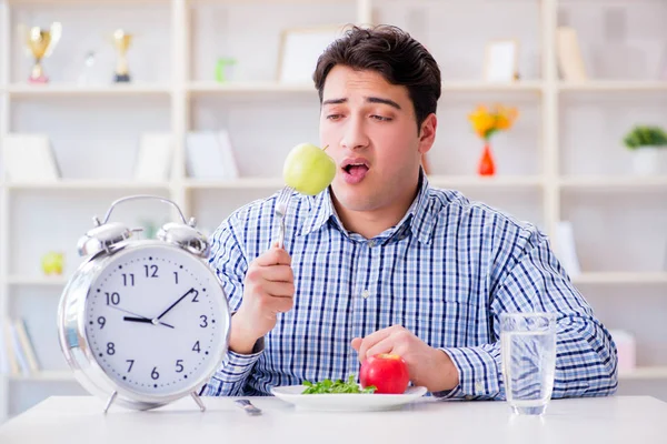 Concept of slow service in the restaurant — Stock Photo, Image