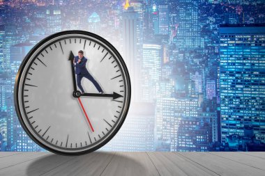 Zaman yönetimi kavramında iş adamı