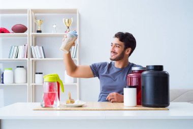 Sporcu daha iyi kaslar için yeni protein takviyeleri tadıyor