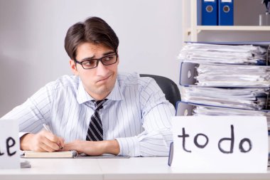 İşadamı yapılacaklar listesini teslim edemiyor