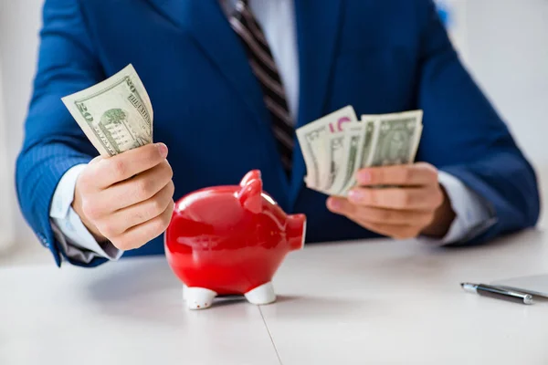 Businessman thinking about his savings during crisis — Stock Photo, Image