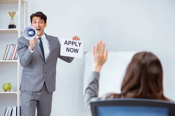 Empresários no conceito de recrutamento — Fotografia de Stock