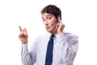 Kulaklıklı adam beyaz arkaplanda izole edilmiş.