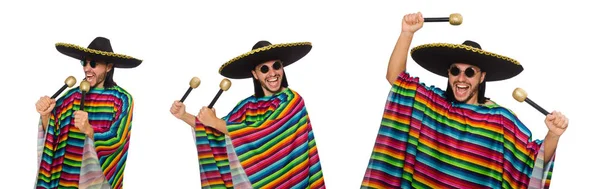 Bell'uomo in poncho vivido con maracas isolate su bianco — Foto Stock