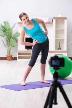 vlog için spor blogcusu kayıt videosu