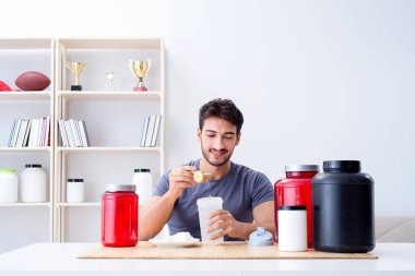 Sporcu daha iyi kaslar için yeni protein takviyeleri tadıyor