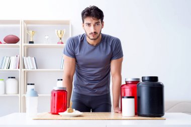 Sporcu daha iyi kaslar için yeni protein takviyeleri tadıyor