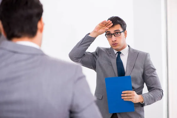 Politician planning speach in front of mirror — Stock Photo, Image