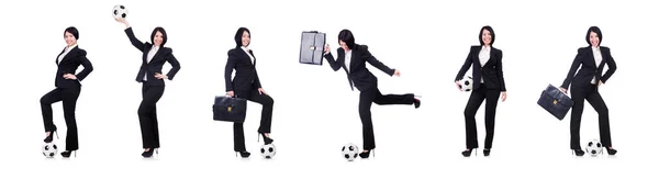 Бізнес-леді з м'ячем на білому — стокове фото