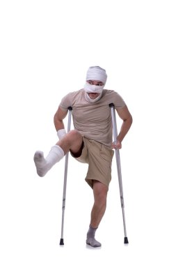 Araba kazalarından sonra beyazlar izole edildi.