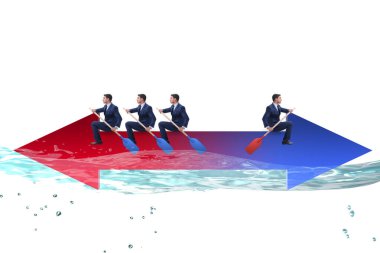 Farklı yönlerde kürek çeken iş adamlarıyla anlaşmazlık kavramı