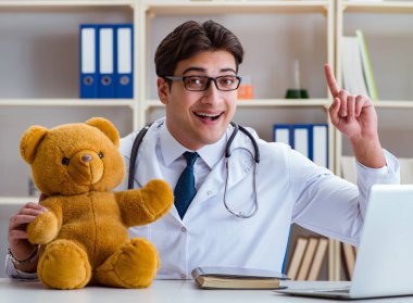 Veterinerlik doktorunun muayenesi var.