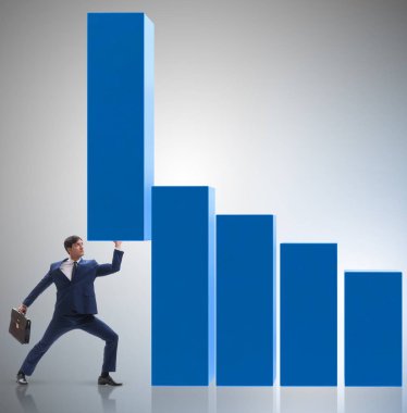 Ekonomideki büyümeyi destekleyen işadamı grafik üzerinde