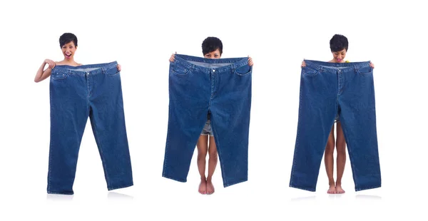 Γυναίκα σε δίαιτα έννοια με μεγάλα τζιν — Φωτογραφία Αρχείου