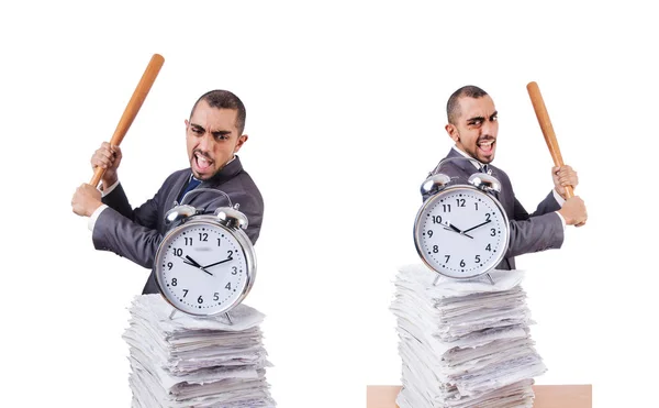 Hombre enojado con pila de papeles y bate de béisbol aislado en whit — Foto de Stock