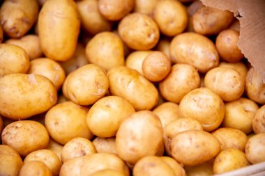 Pazarda patates