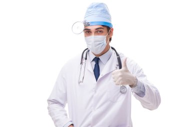 Genç yakışıklı Doktor otolaryngologist beyaz izole