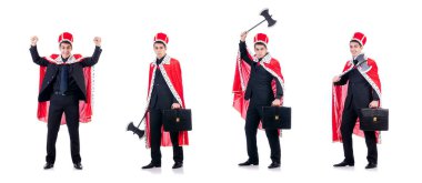 Kralcılık oynayan iş adamı beyazda izole edilmiş.