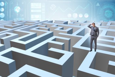 İşadamı labirentten kaçmaya çalışıyor.