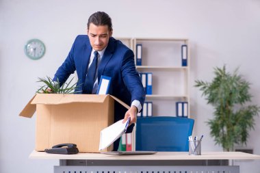 Genç çalışan işten çıkarılıyor