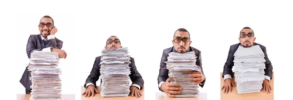 Homme d'affaires occupé avec beaucoup de papiers — Photo