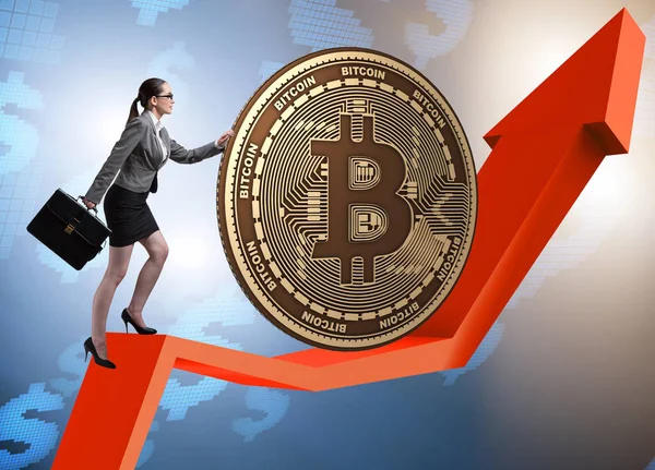 Zakenvrouw duwen Bitcoin in cryptogeld blockchain conce — Stockfoto