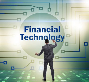 Fintech konseptinde düğmelere basan iş adamı