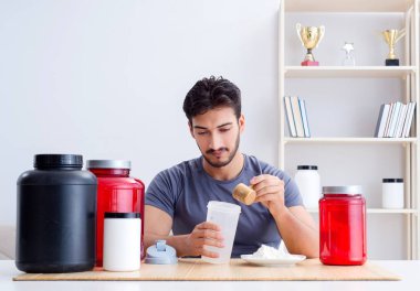 Sporcu daha iyi kaslar için yeni protein takviyeleri tadıyor